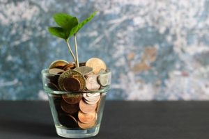 Is it worth starting a blog in 2022? And can you make money from it?