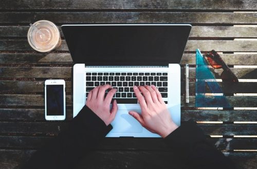 How to blog as a non-writer and make good money (5 Tips)