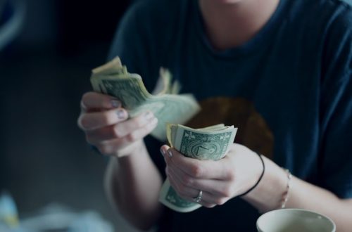 It's worth starting a blog if you want to make money online