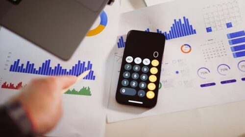 Smartphone calculator of an artist trying to avoid commission pricing mistakes.